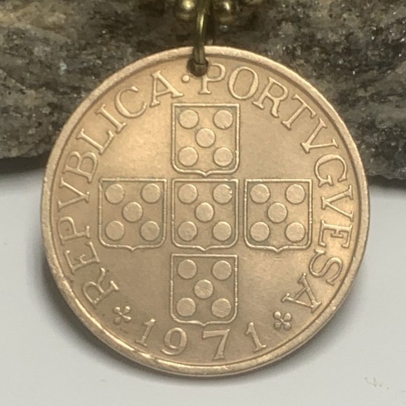 1971 Portugal 1 Escudo Coin Pendant Portuguese Necklace. A1 - Picture 2 of 5